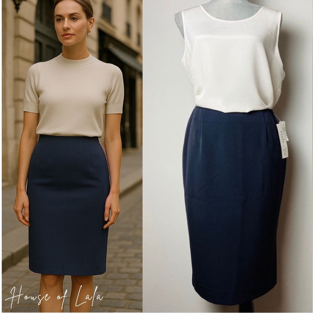NWT  Navy blue classic pencil skirt. Quiet Luxury Business casual skirt size 6
